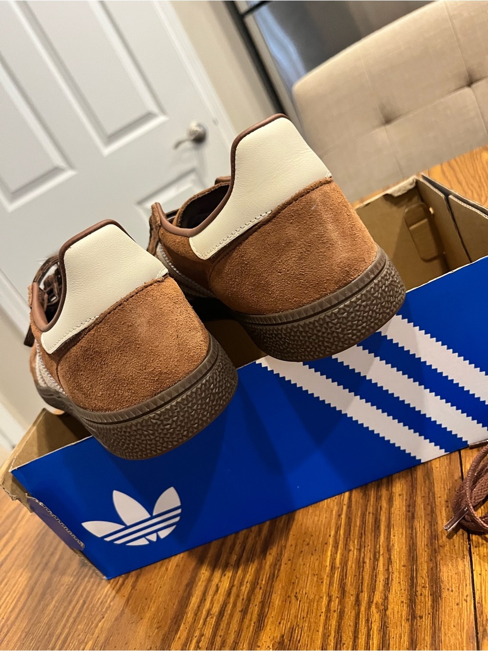 adidas spezial Brown Suede Men's Sneaker with white Stripes - Picture 4 of 5